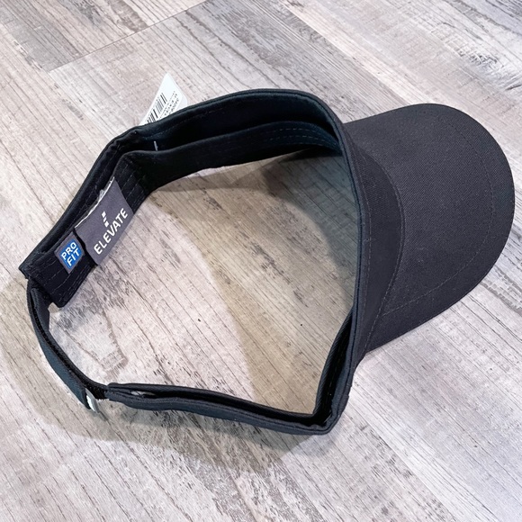 2/$20 Unisex Adjustable Velcro Cotton Twill Visor Black / White Trim NWT - Picture 4 of 6